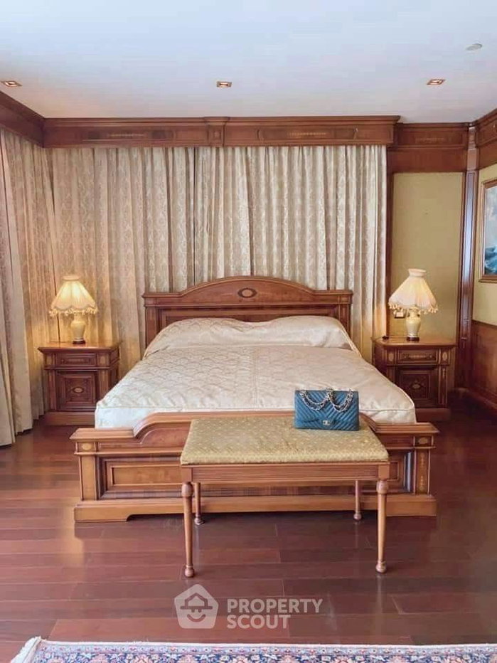 รูป คอนโด 3-ห้องนอน ที่ เลอ รัฟฟิเน่ สุขุมวิท 31 ใกล้ BTS พร้อมพงษ์ (ID 2878813) - รูปที่ 5/6