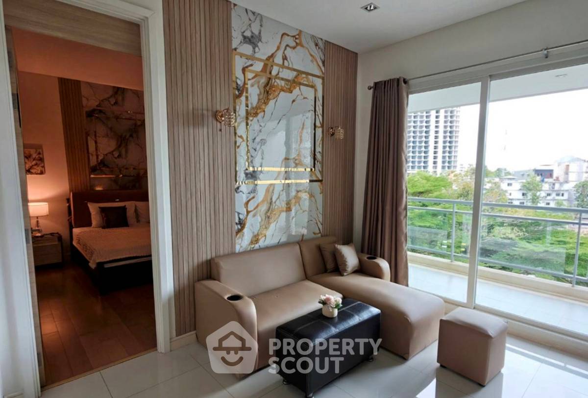 รูป คอนโด 1-ห้องนอน ที่ รีเฟล็คชั่น จอมเทียน บีช พัทยา ใกล้ เมืองพัทยา (ID 2876982) - รูปที่ 3/6