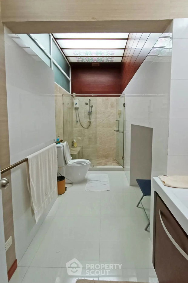 picture 4-BR Condo at Premier Condominium near BTS Phrom Phong (ID 2873783) - 17/26
