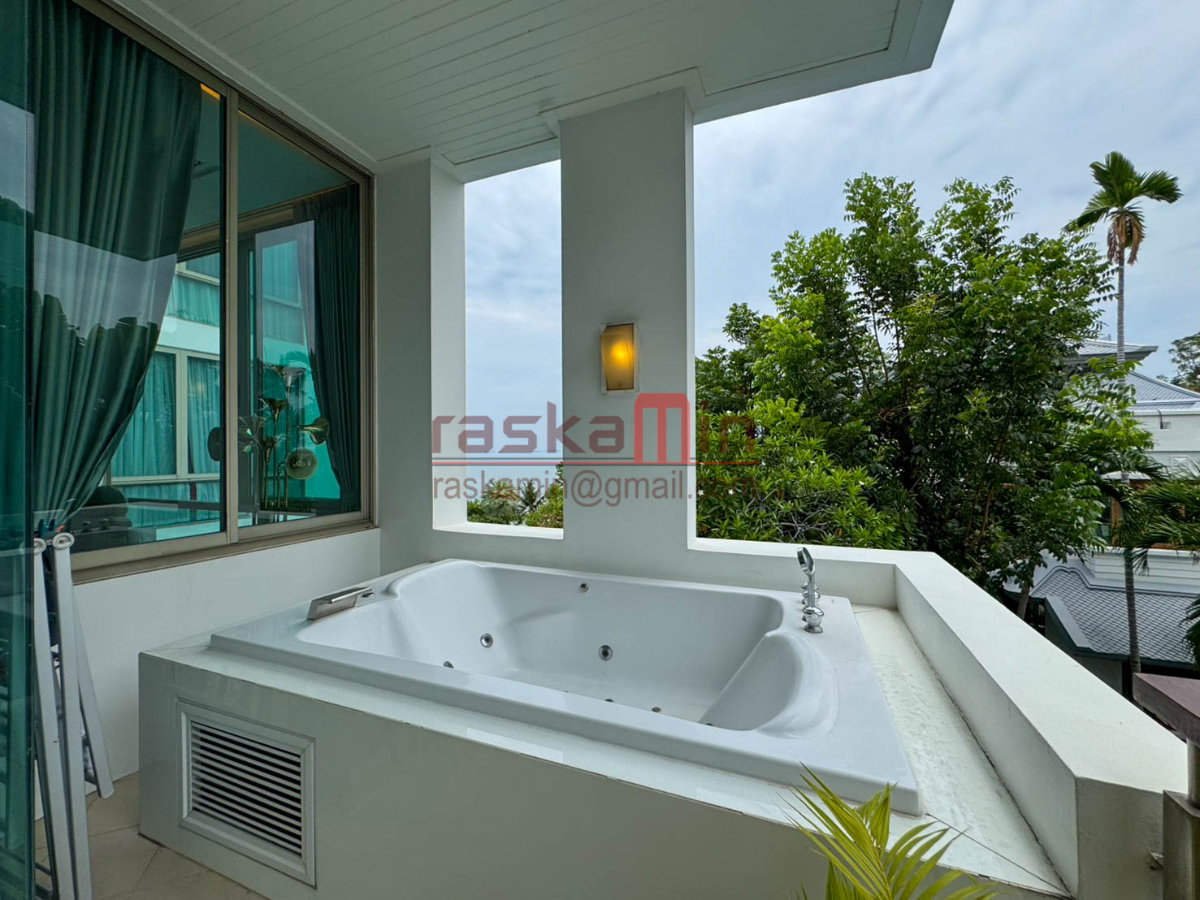 picture Luxury Beachfront Condo for Sale at The Sanctuary Wong Amat  - 30/33