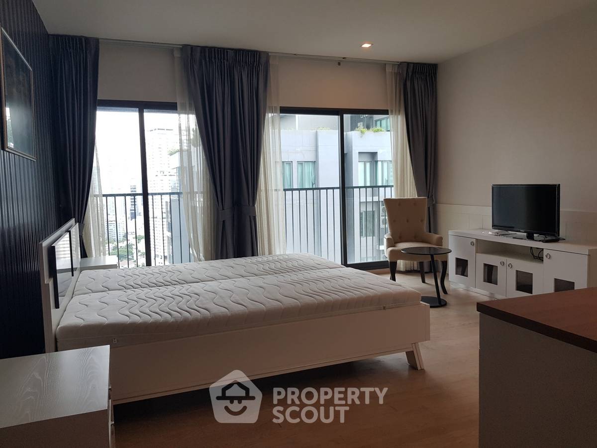 picture 3-BR Condo at Noble Remix near BTS Thong Lor (ID 2067596) - 18/20