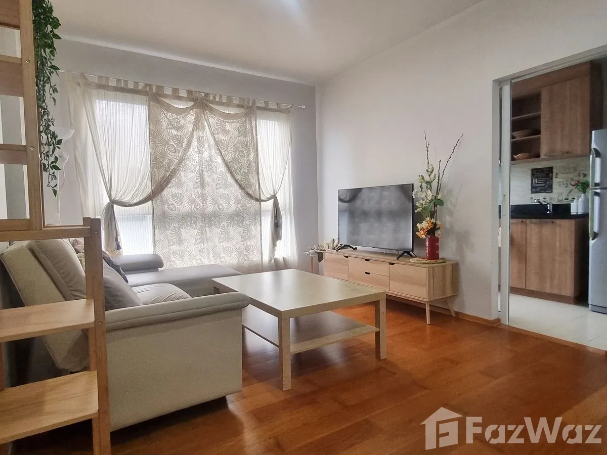 picture Hive Taksin 6249788 - 5/15