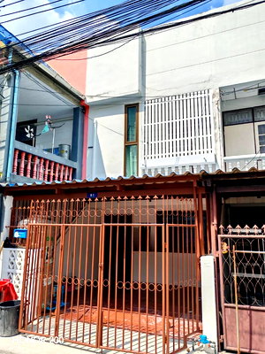 เช่าทาวน์โฮม กรุงเทพมหานคร : 🏡✨ ให้เช่าทาวน์เฮ้าส์ รีโนเวทใหม่ สวย ทำเลอ่อนนุช 48 🏡  2 ห้องนอน | 2 ห้องน้ำ | 2 แอร์ เลี้ยงสัตว์ได้
