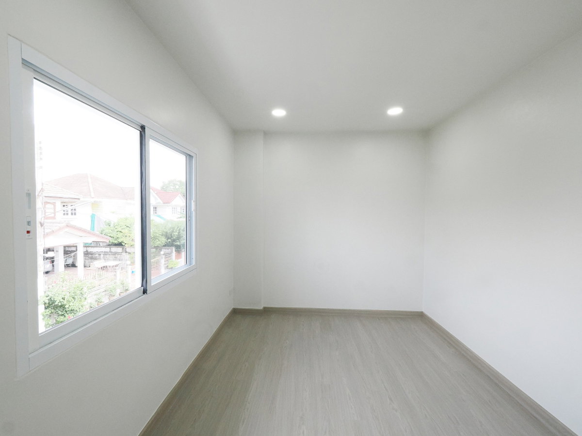 รูป ขายราคาพิเศษ บ้านเดี่ยว 2 ชั้น ม.เบญจทรัพย์นคร ขนาด 126.1 ตร.ว 6 นอน 2 น้ำ  วัสดุพรีเมี่ยม พร้อมเฟอร์ เข้าอยู่ได้ทันที [เอกชัย-พระราม2] - รูปที่ 48/69