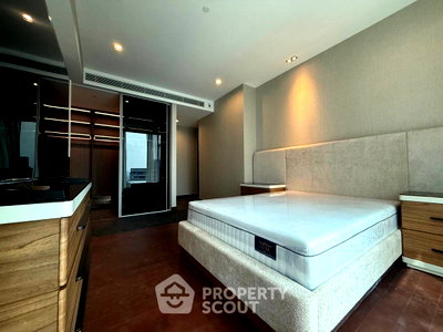 คอนโดให้เช่า : คอนโด 2-ห้องนอน ที่ คิว วัน สุขุมวิท ใกล้ BTS นานา (ID 2875259)