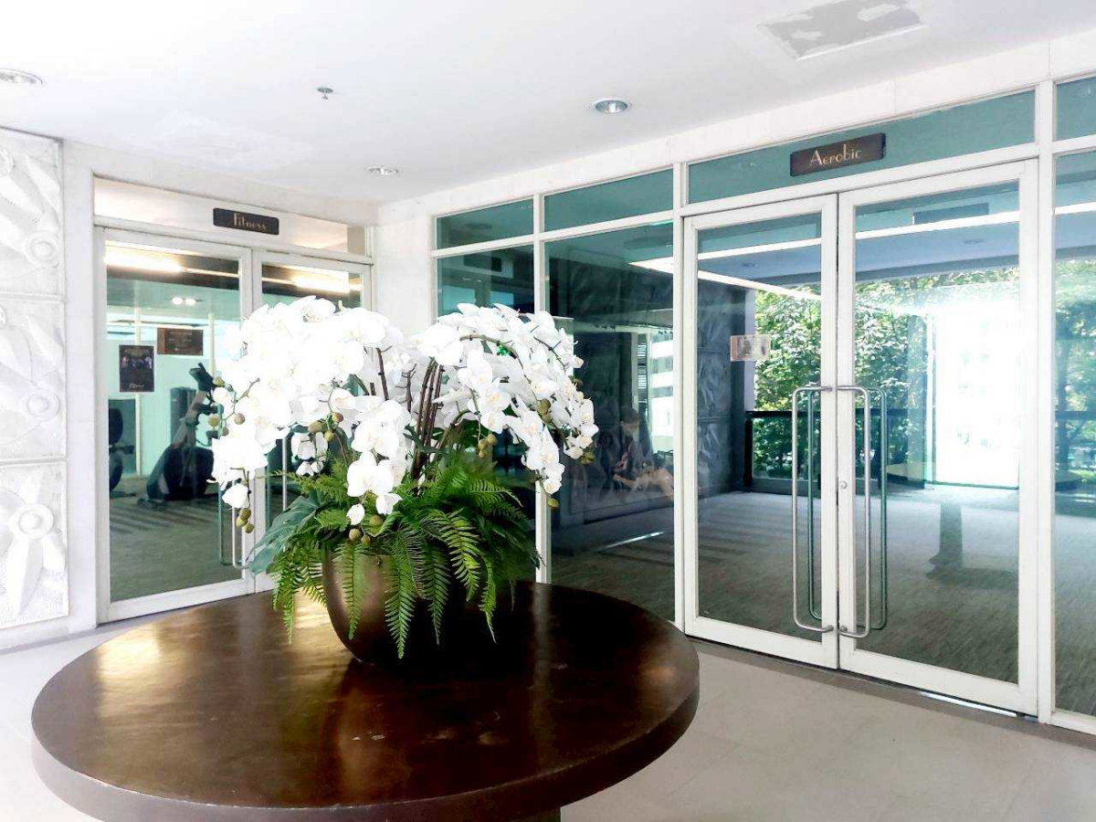 รูป  ขาย The Address Chidlom ชั้น 16 ตึก A 72 ตรม  2นอน 2น้ำ เฟอร์นิเจอร์และชุดครัว Built-in พร้อมเครื่องใช้ไฟฟ้า อ่างอาบน้ำ - รูปที่ 12/12