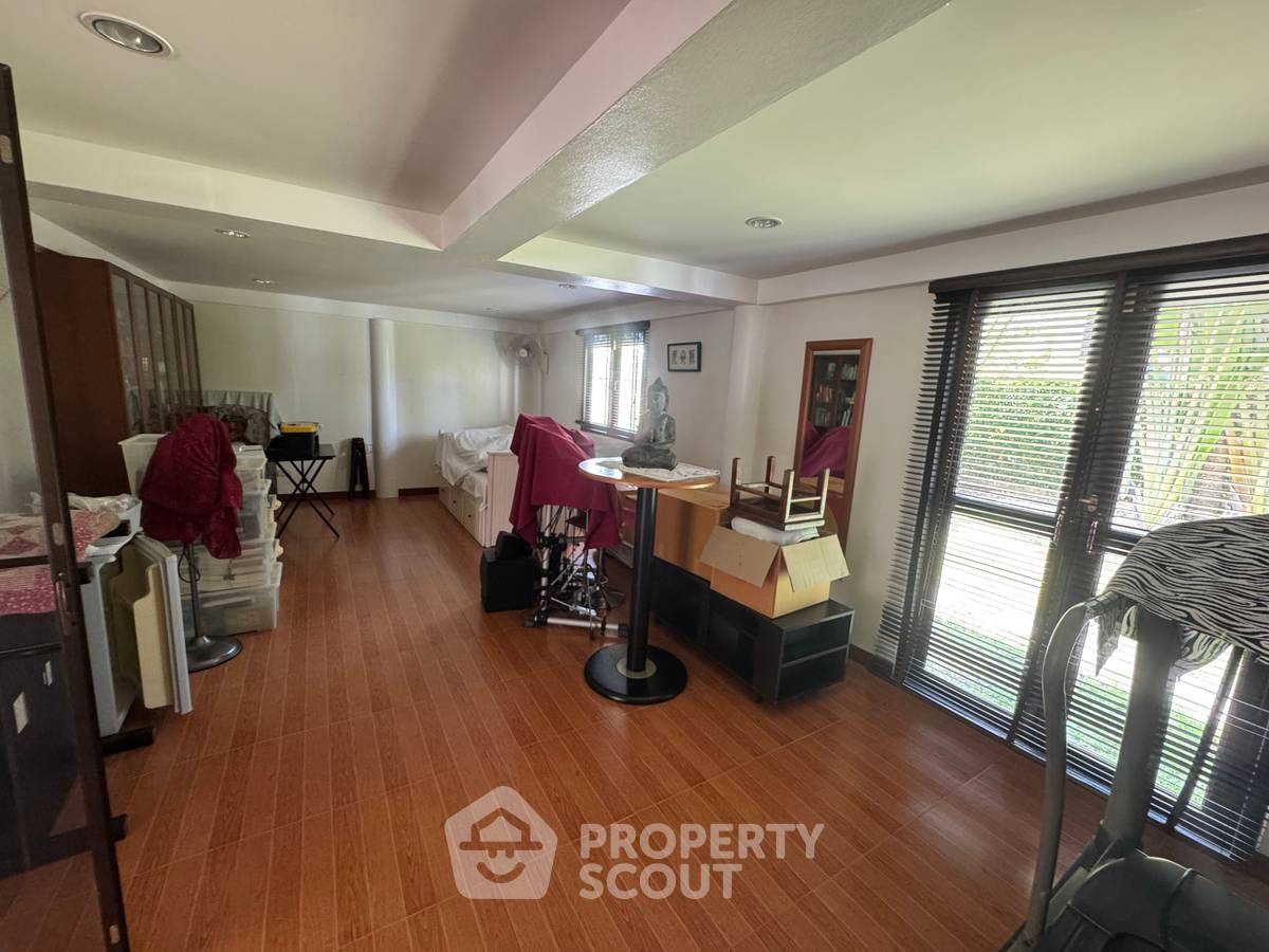 รูป บ้าน 4-ห้องนอน ใน ทับใต้ (ID 2879179) - รูปที่ 36/43