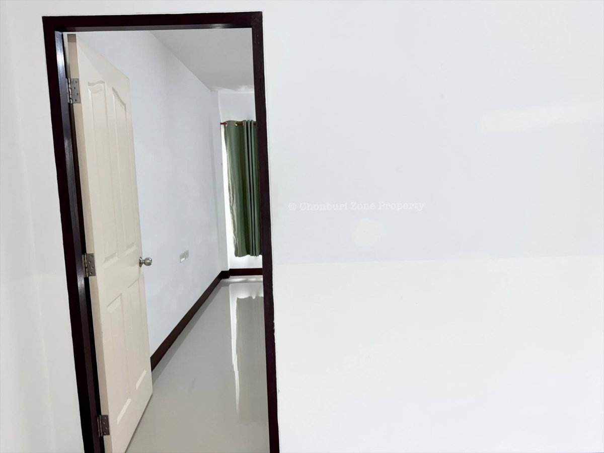 รูป ให้เช่าอาคารพาณิชย์ 3 ชั้น ใกล้อ่างเก็บน้ำหนองค้อ ศรีราชา - รูปที่ 30/36