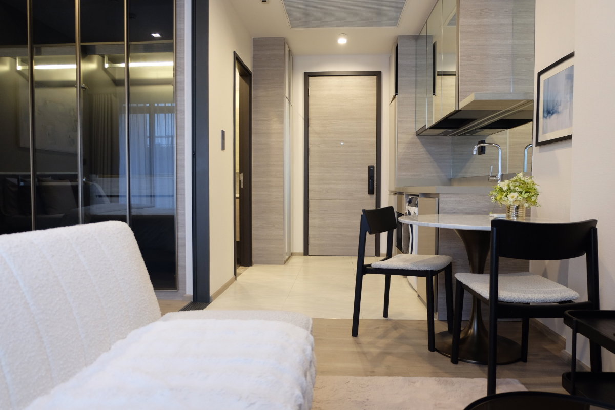 picture For Rent - The Crest Park Residences , Luxury Class 1 bedroom 1 bathroom - 3/5
