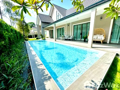 Houses for sale Chonburi : 4 Bedroom Villa for sale in Pong, Chon Buri  6249313