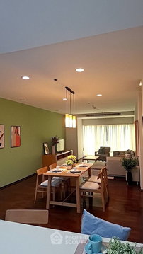 คอนโด 2-ห้องนอน ที่ โนเบิล ออร่า ใกล้ BTS ทองหล่อ (ID 2879419)