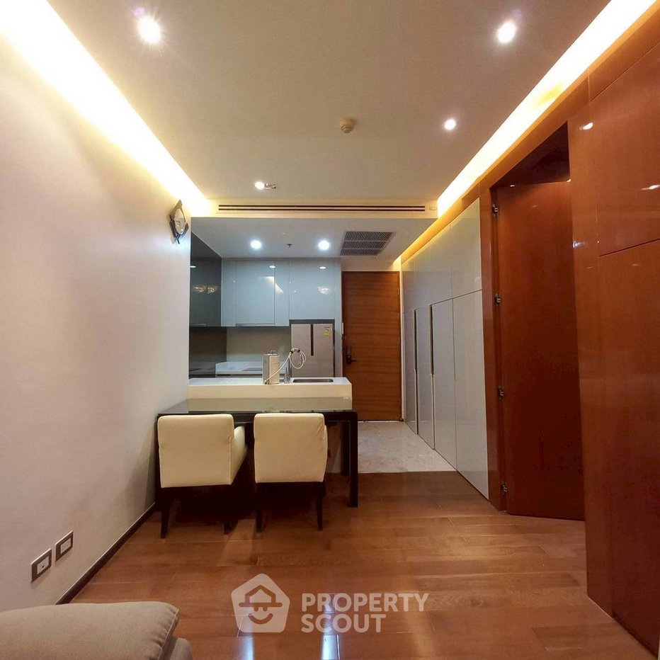 รูป คอนโด 1-ห้องนอน ที่ ดิ แอดเดรส สุขุมวิท 28 ใกล้ BTS พร้อมพงษ์ (ID 2331819) - รูปที่ 3/9