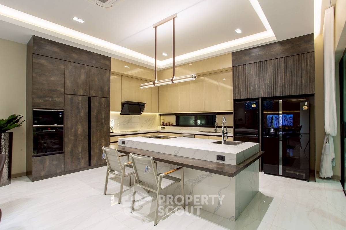 รูป วิลล่า 3-ห้องนอน ที่ ปาล์มฮิลส์ กอล์ฟ คลับ แอนด์ เรสซิเดนซ์ ใกล้ เดอะ เวเนเซีย (ID 2880409) - รูปที่ 30/32