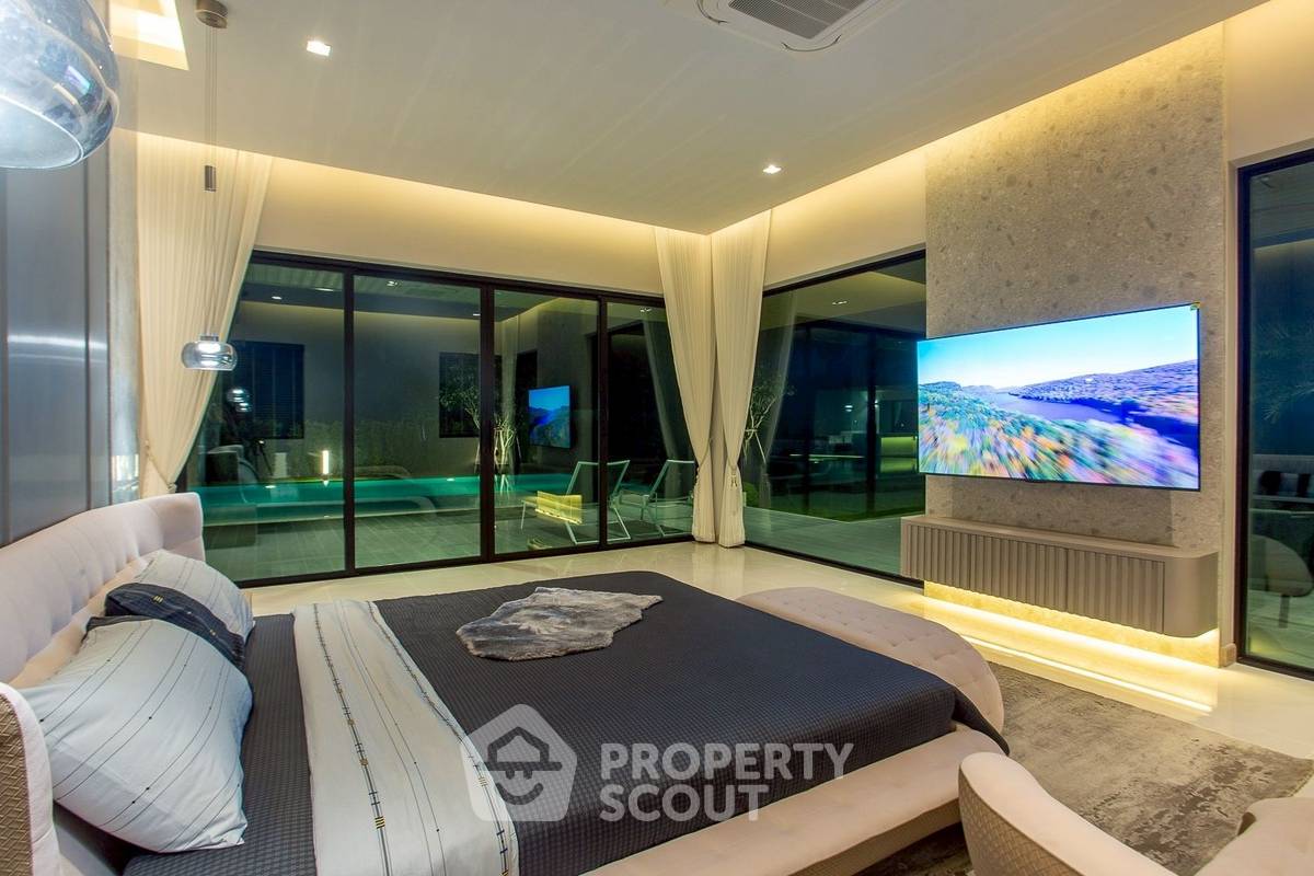 รูป วิลล่า 3-ห้องนอน ที่ ปาล์มฮิลส์ กอล์ฟ คลับ แอนด์ เรสซิเดนซ์ ใกล้ เดอะ เวเนเซีย (ID 2880409) - รูปที่ 14/32