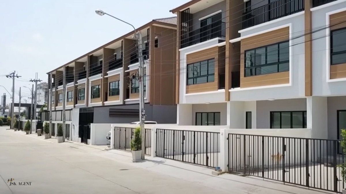 รูป 🏡 ขายทาวน์โฮม 3 ชั้น โครงการ เดอะฟอร์จูน สุวรรณภูมิ - รูปที่ 2/19