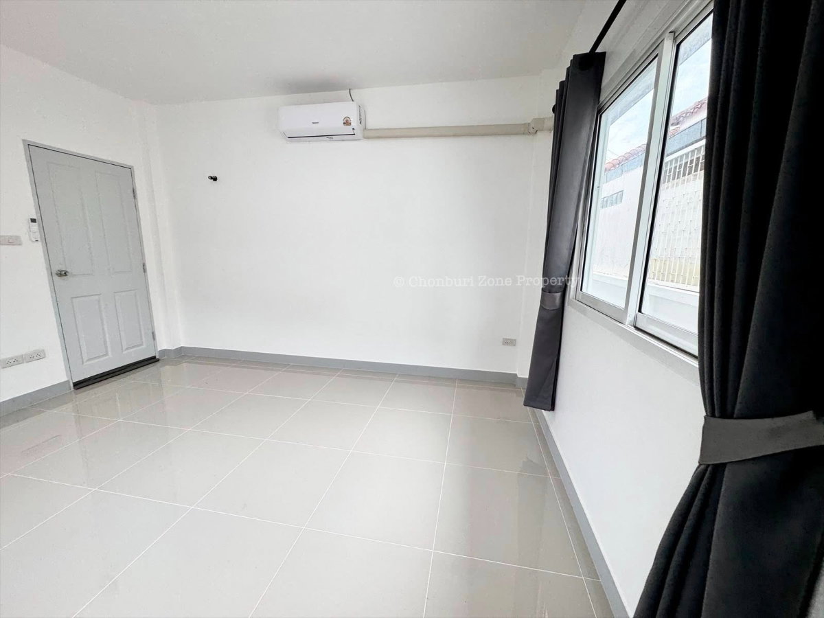 รูป ขายบ้านเดี่ยวรีโนเวทใหม่ แปลงมุม ม.เลคาซี่วิลเลจ ซอยหมอย้อย ศรีราชา - รูปที่ 12/21