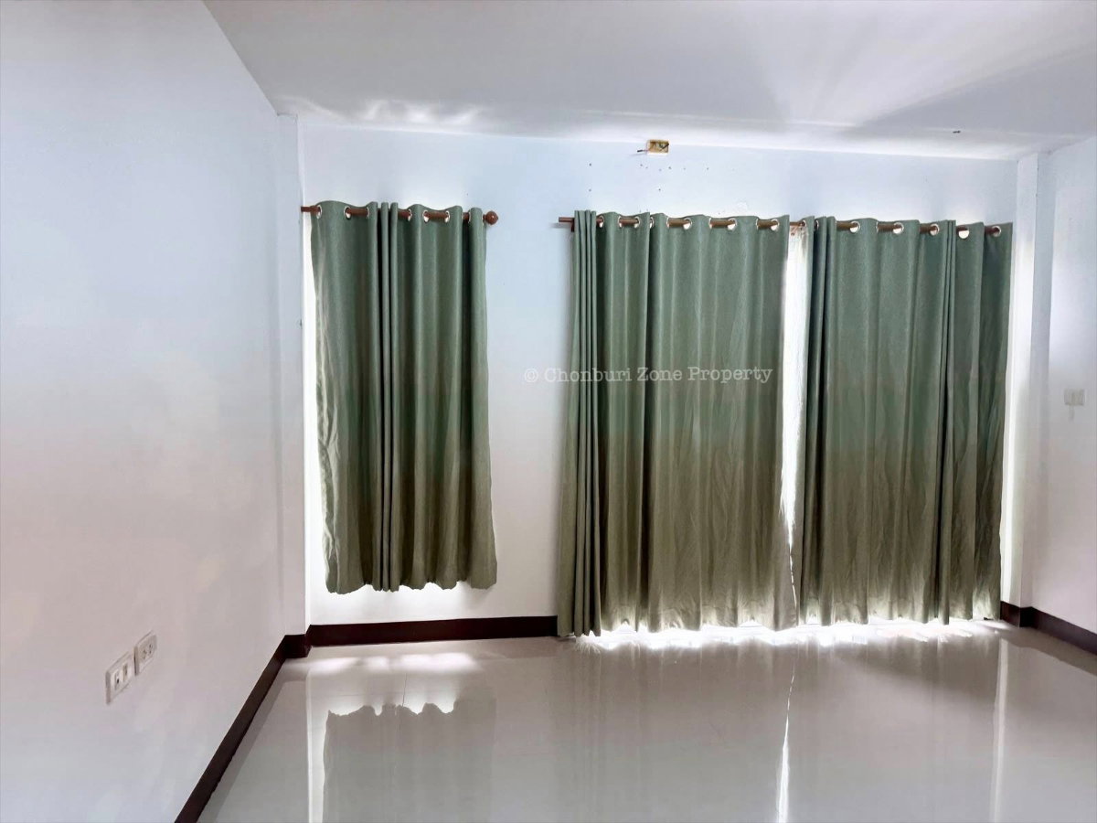 รูป ให้เช่าอาคารพาณิชย์ 3 ชั้น ใกล้อ่างเก็บน้ำหนองค้อ ศรีราชา - รูปที่ 8/36