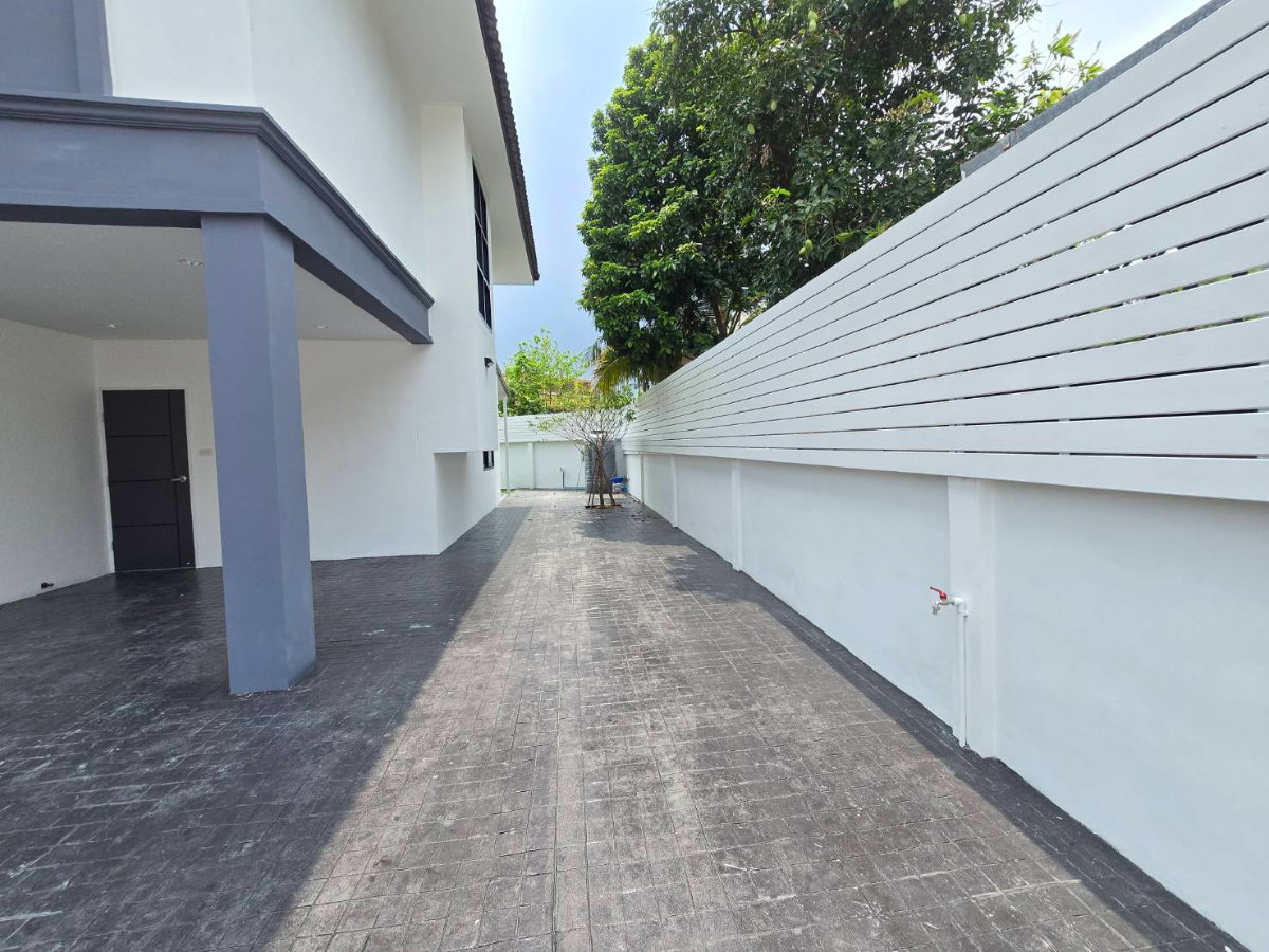 รูป บ้านเดี่ยวหลังใหญ่ กว้างมาก ทำเลดี หมู่บ้าน อยู่เย็น หลังมุมใน ซอยรามอินทรา 34 แยก 20 บางเขน แถมเฟอร์, แอร์ - รูปที่ 5/53