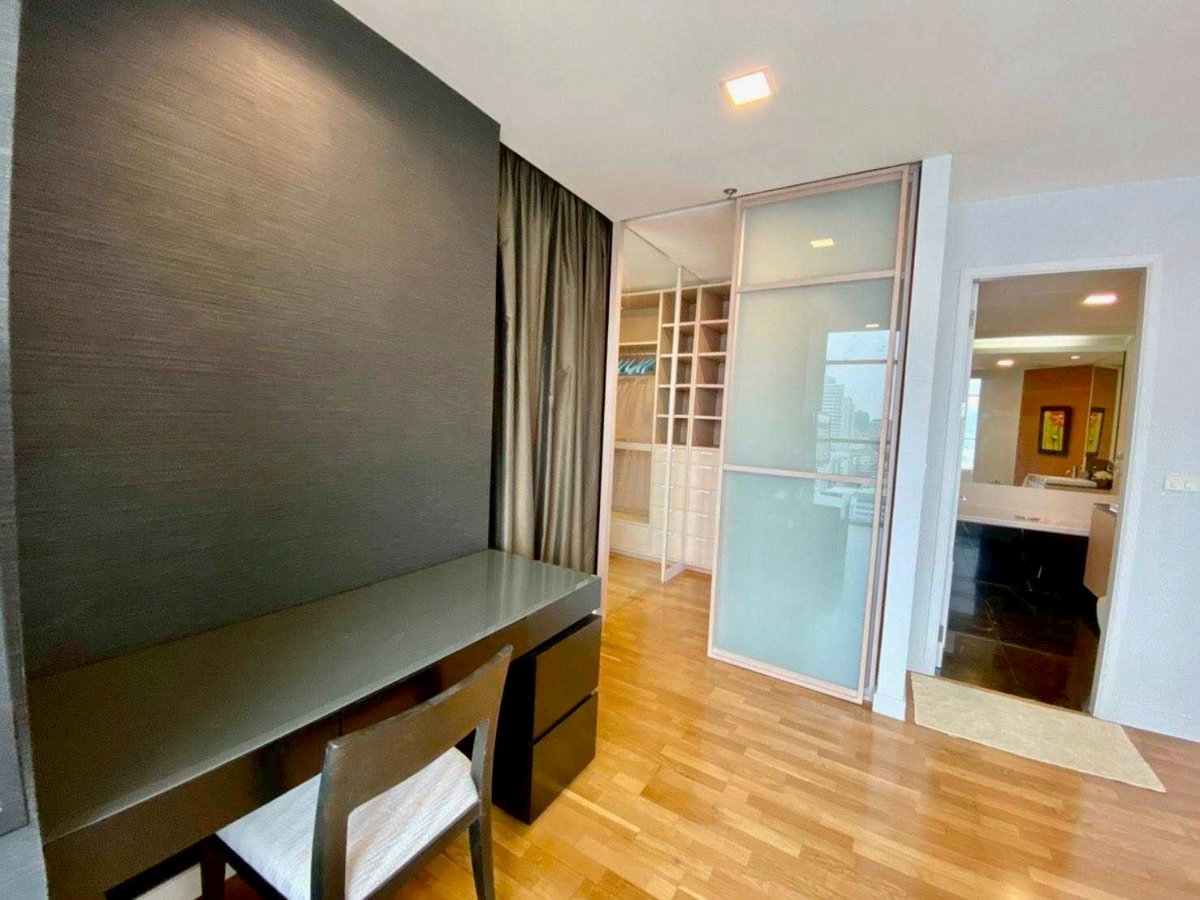รูป ปล่อยขาย Urbana Sathorn ราคา 27.6 ล้านบาท - รูปที่ 5/17