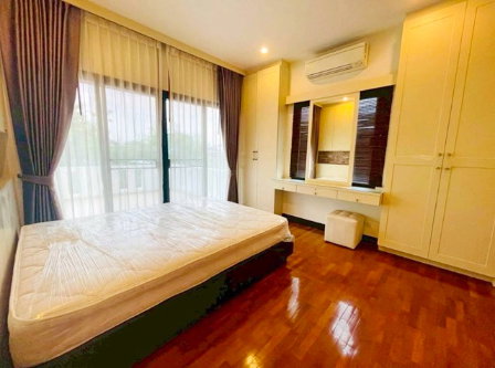 รูป MRT รัชดาภิเษก 850ม. คฤหาสน์ ครึ่งไร่ บ้านเดี่ยว 3 ชั้น 4-6นอน 4 น้ำ 210 ตรว. 450 ตรม.ราชภัฏจันทรเกษม 950 ม. - รูปที่ 7/8