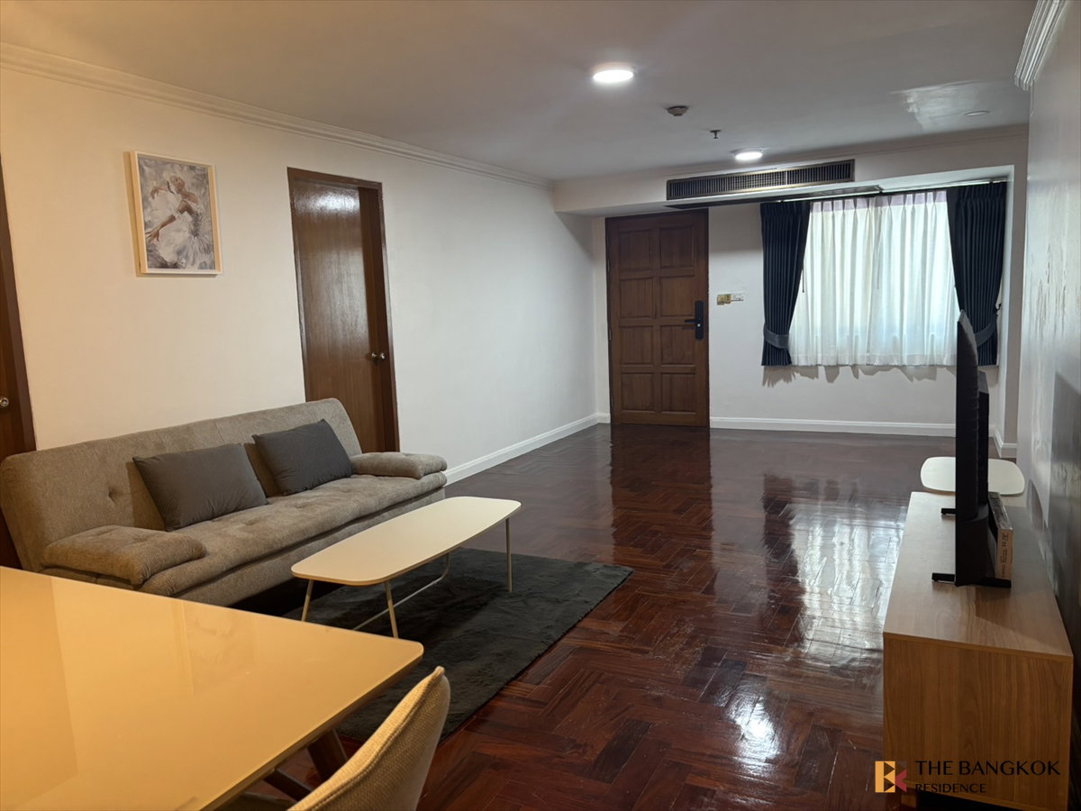 รูป 🏡 ขายคอนโด Baan Suanpetch สุขุมวิท 39 ห้องใหญ่ 135 ตร.ม. พื้นไม้ ห้องสวยสไตล์ Cozy ใกล้ BTS พร้อมพงษ์ และ EmQuartier - รูปที่ 5/10