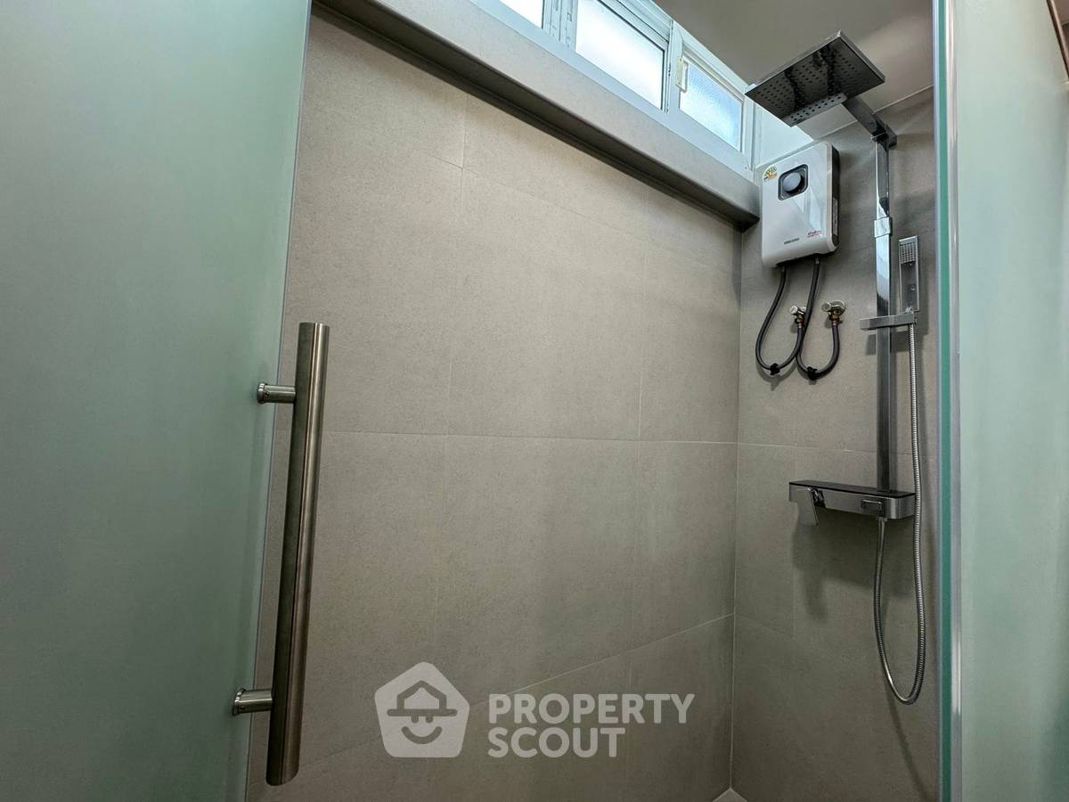 รูป คอนโด 2-ห้องนอน ที่ ศุภาลัย เพลส สุขุมวิท 39 ใกล้ BTS พร้อมพงษ์ (ID 2881007) - รูปที่ 16/17