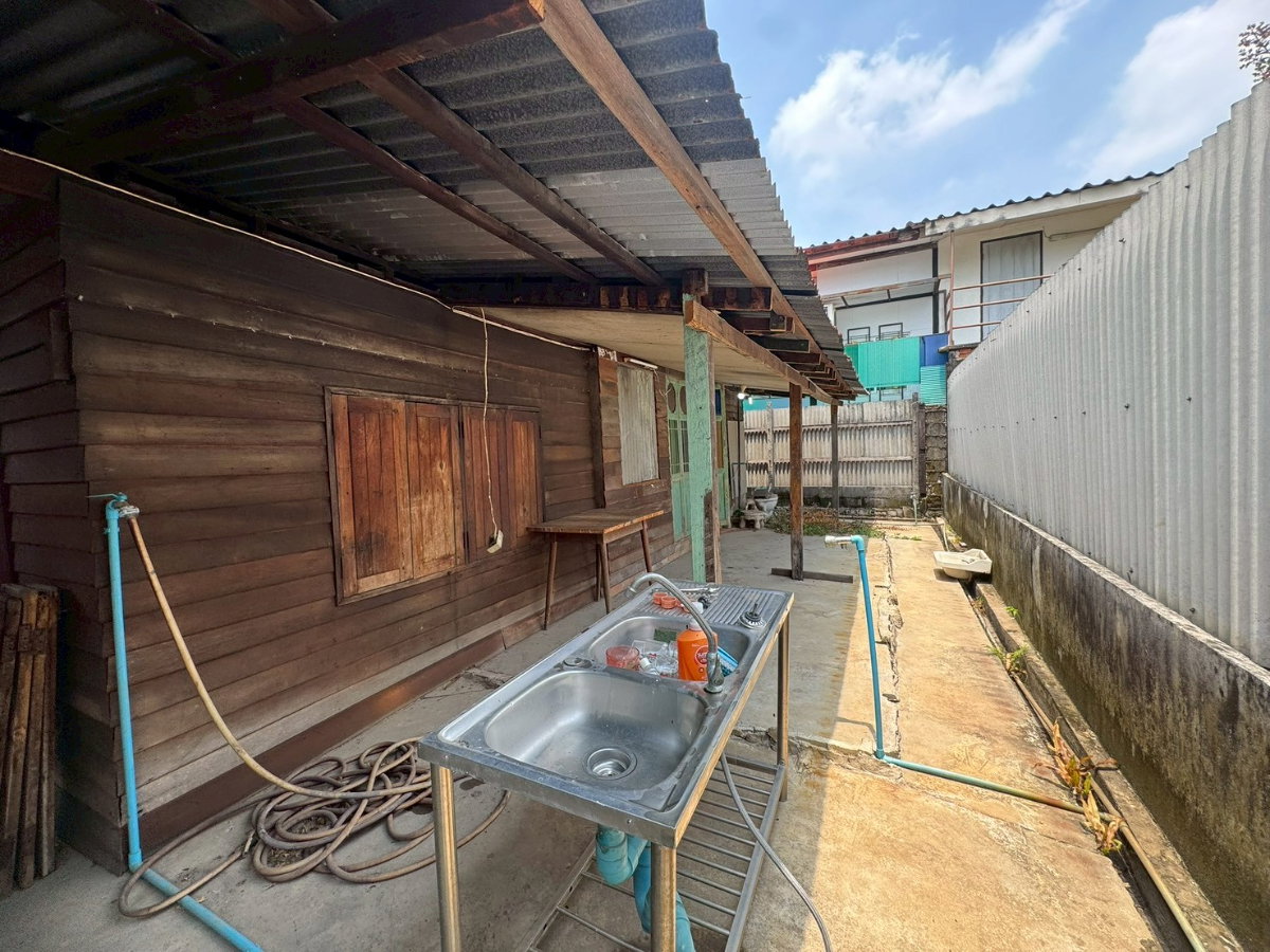 รูป ให้เช่าที่ดินซอยอุดมสุข 28 พร้อมบ้านไม้ **ใกล้ BTS อุดมสุข เดินทางสะดวกสุดๆ** (N.2064) - รูปที่ 24/33