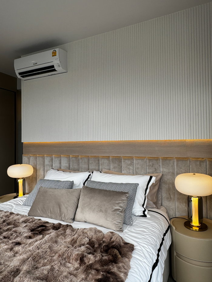 picture 2 bedroom facing the river and one bangkok ( free 4 times cleaning per month) - 7/22