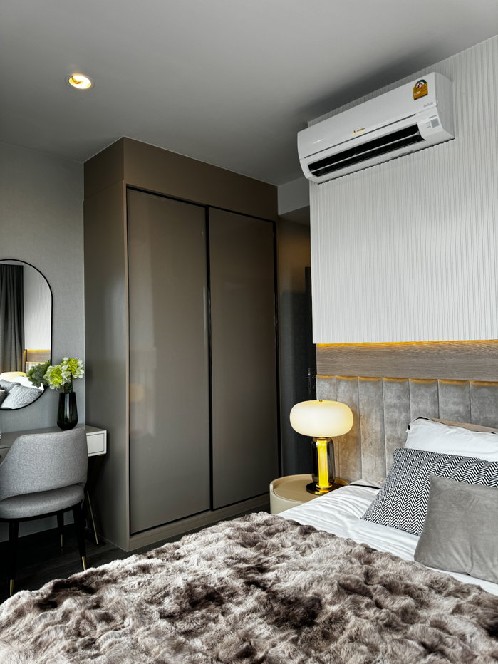 picture 2 bedroom facing the river and one bangkok ( free 4 times cleaning per month) - 6/22
