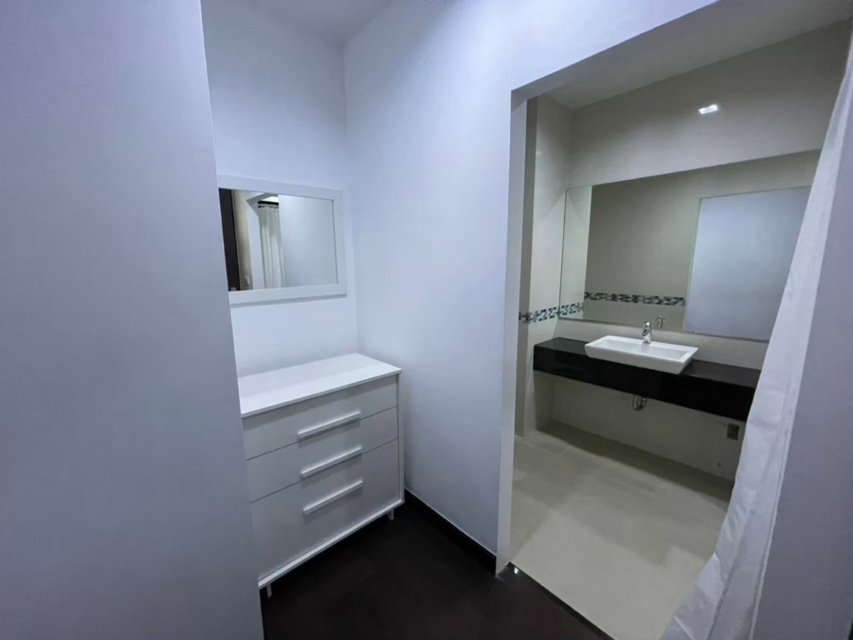 picture Ideo Q Phayathai . 1bed 42sq.m. Line id: @pfagent - 7/9