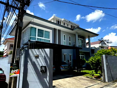 Houses for rent Kasem Bundit Phatthanakan University  : Private house in Sukumvit 71 near international school 
