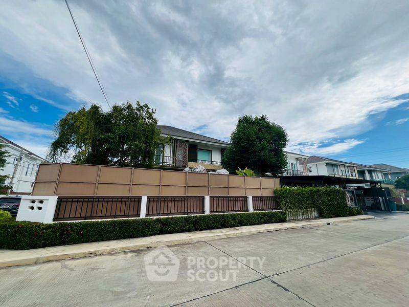 picture 5-BR House in Tha Kham (ID 2883464) - 1/15