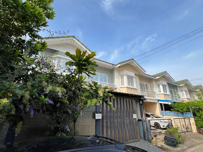 3-bed townhouse for sale, 34.5 sq wah, Banpisan Thakham