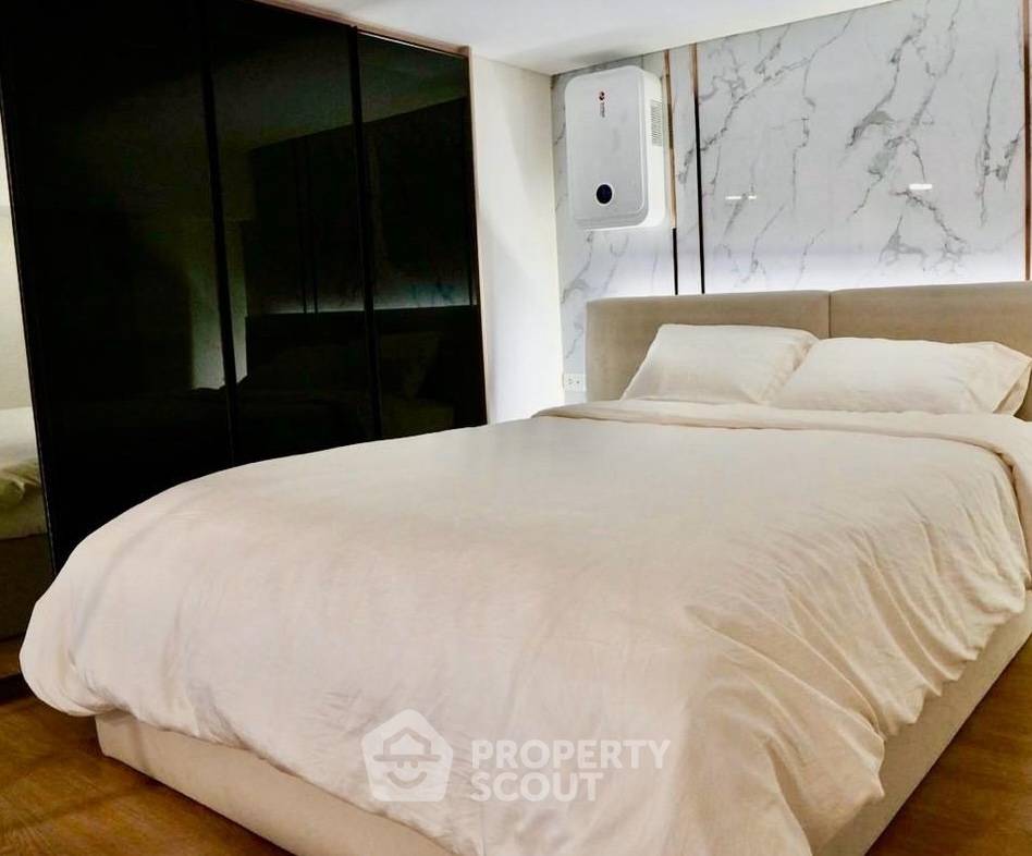 picture 1-BR Condo at Landmark @MRTA Station in Bang Kapi (ID 2868381) - 3/12