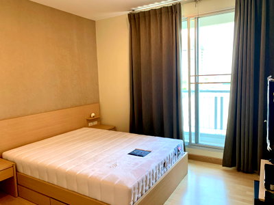 Condos for rent : Condo for rent, 0 meters from MRT Ratchadaphisek, RHYTHM Ratchada, larger room, 46 sq m., near Rama 9, just 8 minutes.
