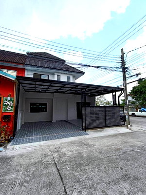 ทาวน์โฮม โรงเรียนนานาชาติร่วมฤดี วิทยาเขตอนุบาล : บ้านหลังมุม  ทำเลคลองสามวา  เลียบคลองสอง  หมู่บ้านทรัพย์ธานี  นัดชมบ้าน 085-318-6868​📞​คุณวา
