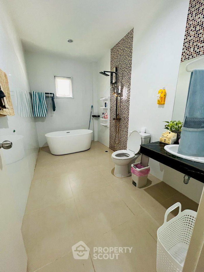 picture 5-BR House in Tha Kham (ID 2883464) - 12/15