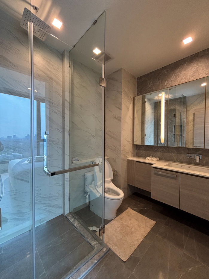 picture ✨🦄Spacial Deal 🦄✨ The Crest Park Residences - 8/16