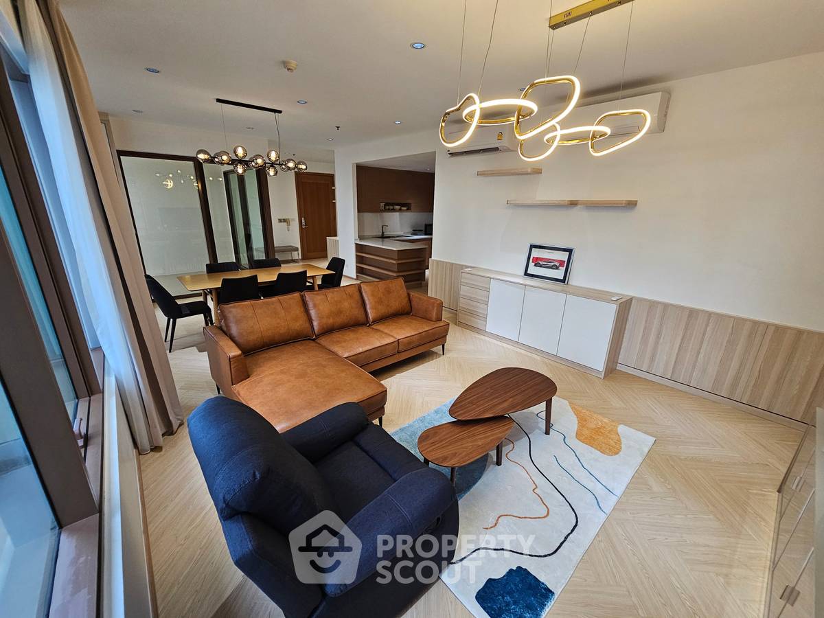 รูป คอนโด 3-ห้องนอน ที่ ดิ เอ็มโพริโอ เพลส ใกล้ BTS พร้อมพงษ์ (ID 2881210) - รูปที่ 2/19