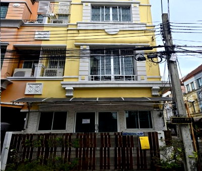เช่าโฮมออฟฟิศ สมุทรปราการ : ให้เช่าทาวน์โฮม 4 ชั้น โครงการ บ้านกลางเมือง บริติชทาวน์ ศรีนครินทร์ ซอยศรีด่าน 24 /ใกล้แม็คโคร ศรีนครินทร์ / อยู่อาศัย หรือ Home Office จดบริษัทได้