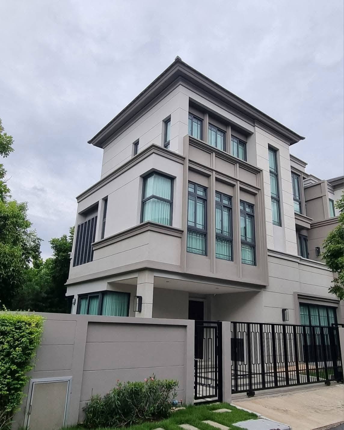 ME2500063 ขายด่วน!!บ้านหรู 3 ชั้น ใกล้ Mega บางนา The Sonne ศรีนครินทร์-บางนา