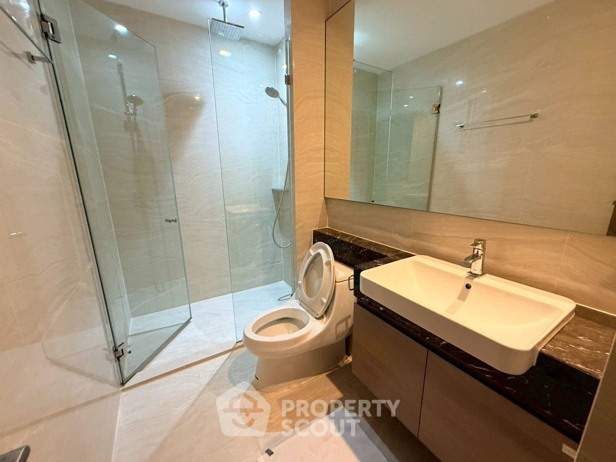 picture 2-BR 75 Sqm Condo For Sale At Ashton Silom, 300m To BTS Chong Nonsi (ID 2415487) - 15/16