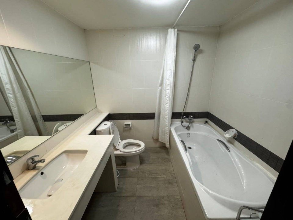 รูป ขาย Lecosi Ekkamai 28 ห้อง Family Unit ที่จอดรถ Vip ห้องพื้นที่เยอะ ตกแต่งได้ตามใจชอบ - รูปที่ 23/23