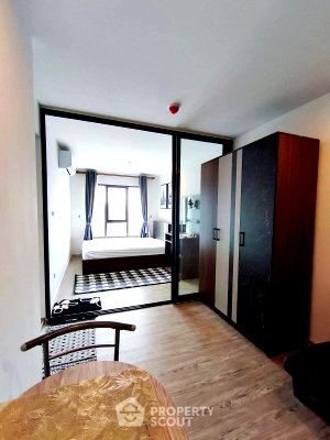 คอนโดให้เช่า : คอนโด 1 ห้องนอน ชั้น 36 Regent Home Wutthakat ใกล้ BTS วุฒากาศ (ID 2318238)