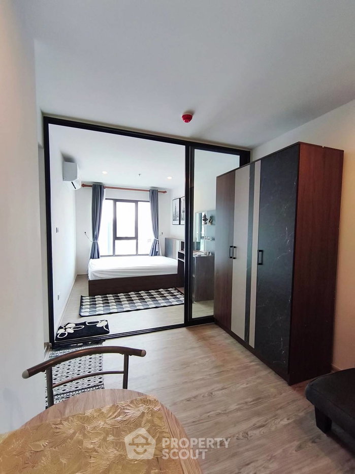 รูป คอนโด 1 ห้องนอน Regent Home Wutthakat ชั้น 36 ขนาด 26 ตร.ม. ใกล้ BTS วุฒากาศ 300 ม. (ID 2318238) - รูปที่ 1/6
