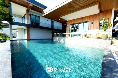 Houses for sale Chonburi : M Mountain Lake - Ultra-Luxury Pool Villa in Pattaya - 5 Bedroom