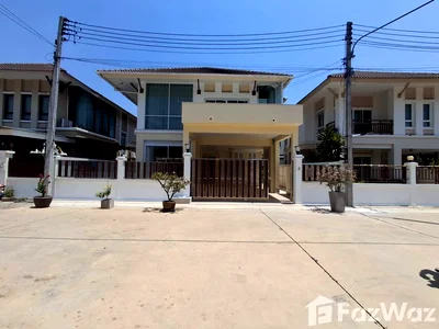 Houses for sale Hua Hin Prachaubkirikhan : 3 Bedroom House for sale in Nong Kae, Prachuap Khiri Khan  1818888