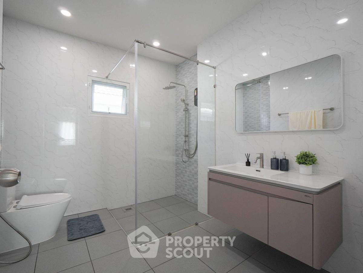 รูป คอนโด 3-ห้องนอน ที่ บ้านสวนลลนา-สวนหลวง ใน ดอกไม้ (ID 2881419) - รูปที่ 33/39