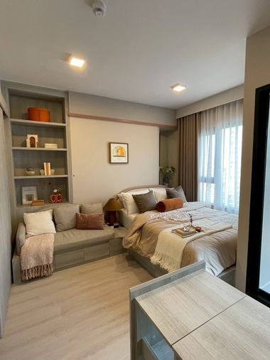 Condo for rent, Cobb Ratchada-Rama 9. Brand new unit, ready to move in end of May. Tel 098-9690236 (Janny)