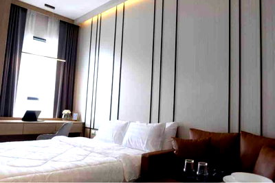 Condos for rent : For rent✨ Knightsbridge Prime Onnut 🔥 Line ID @034etfin 📲 Fully Built-in Studio Unit ✨ Ready to move in. Call now 064-665-7851